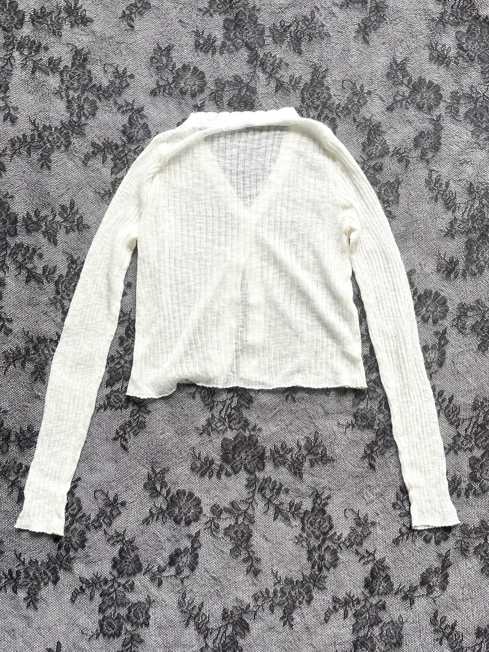 White Ribbed Button Front Cropped Bolero Cardigan - Picture 3 of 4